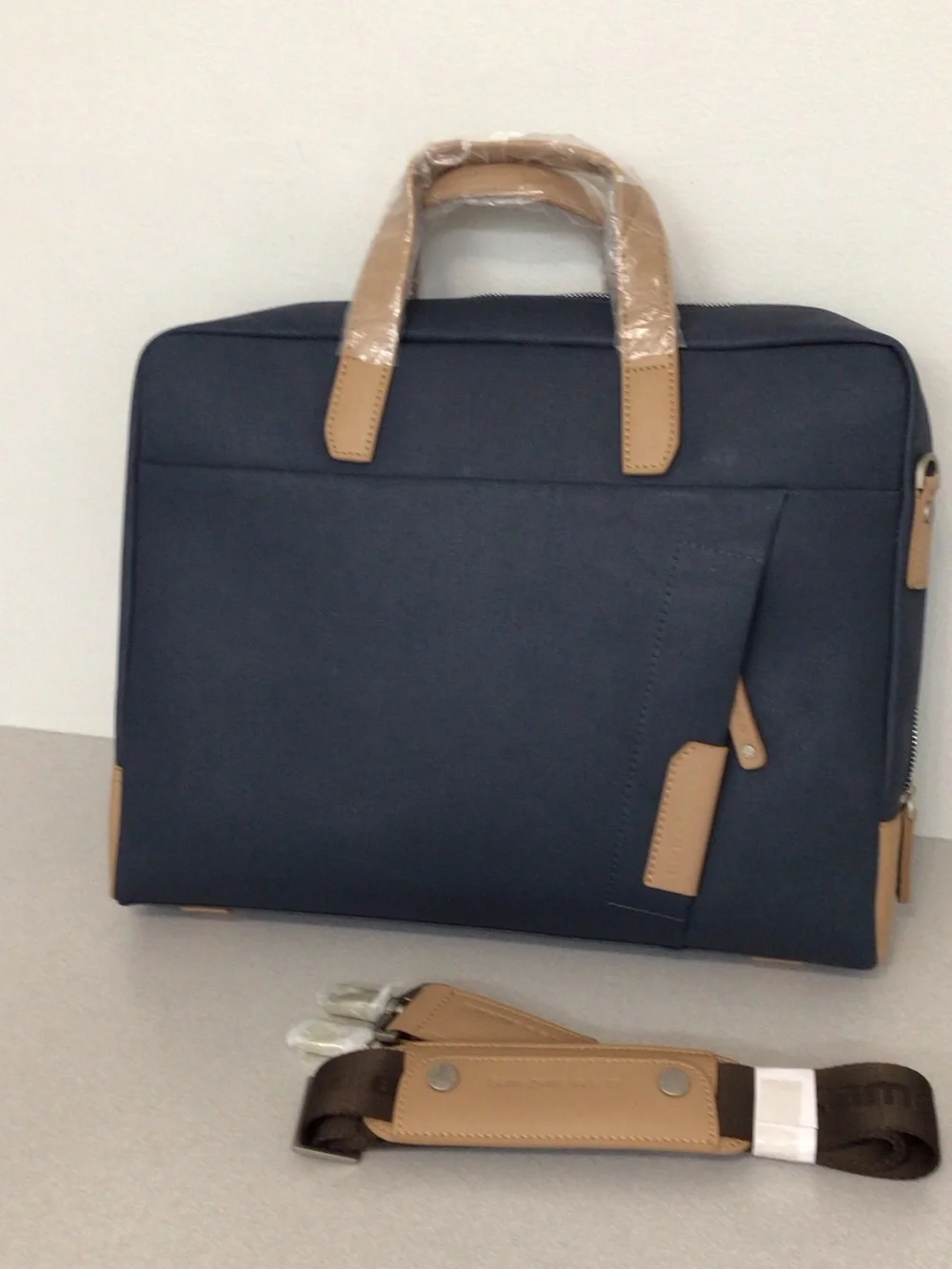 SAMSONITE  Navy and Tan Laptop Briefcase MESSENGER